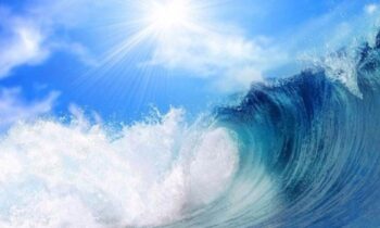 Nằm mơ thấy sóng biển, sóng thần điềm báo gì, lành hay dữ?